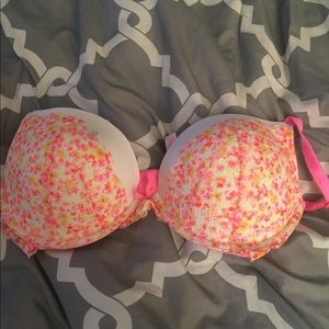 Victoria secret dream angles push-up